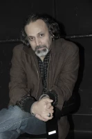 گفت‌وگو با دکتر محمودرضا رحیمی

نبود فلسفه در تئاتر